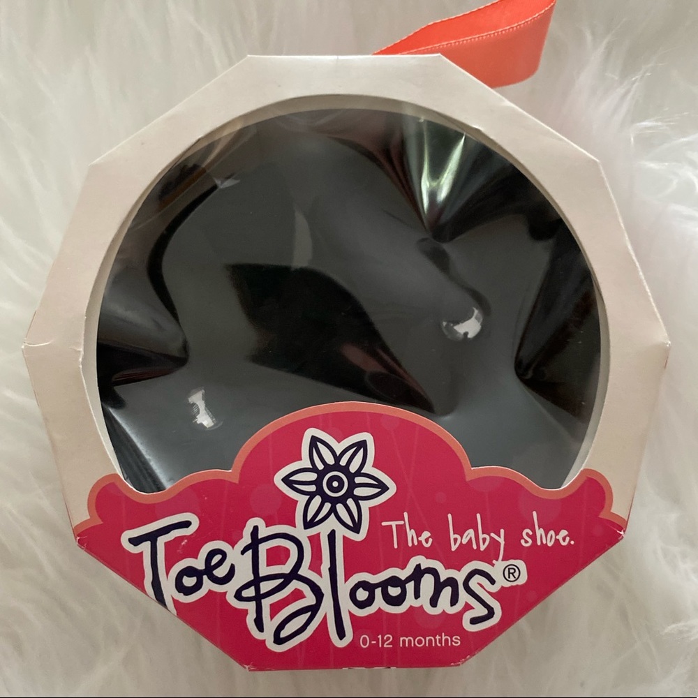 Toe Blooms - Picture 3 of 4